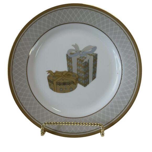 Vintage Lillian Vernon Christmas/Birthday Platinum Gold Rim 8” Plates Set of 4 - Picture 3 of 9